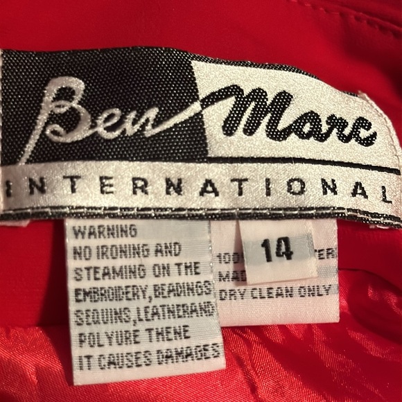 Ben Marc International Red 3 piece embellished suit blazer skirt satin cami 14 - Picture 8 of 10